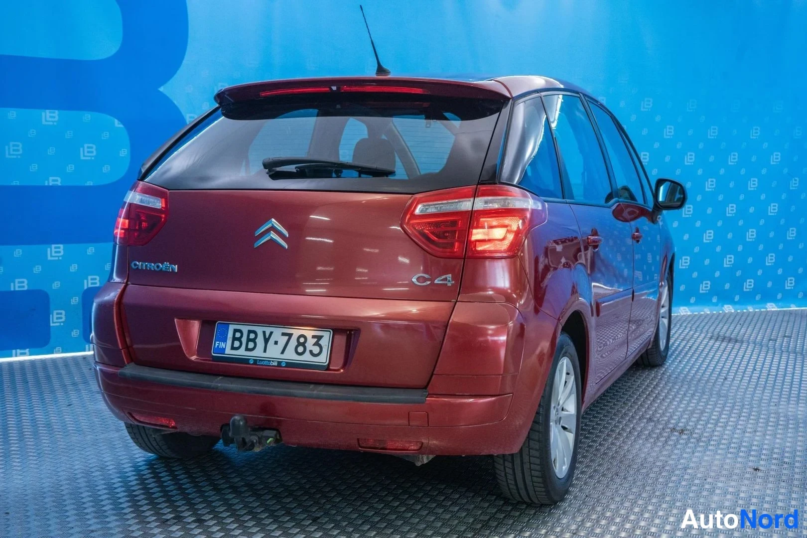 Red Citroen C4 Picasso 2008, rear three-quarter, photo 6