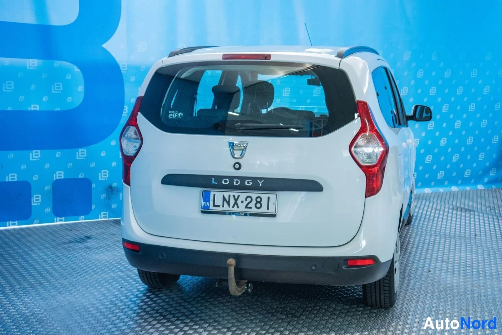 White Dacia Lodgy 2017, rear three-quarter, photo 6
