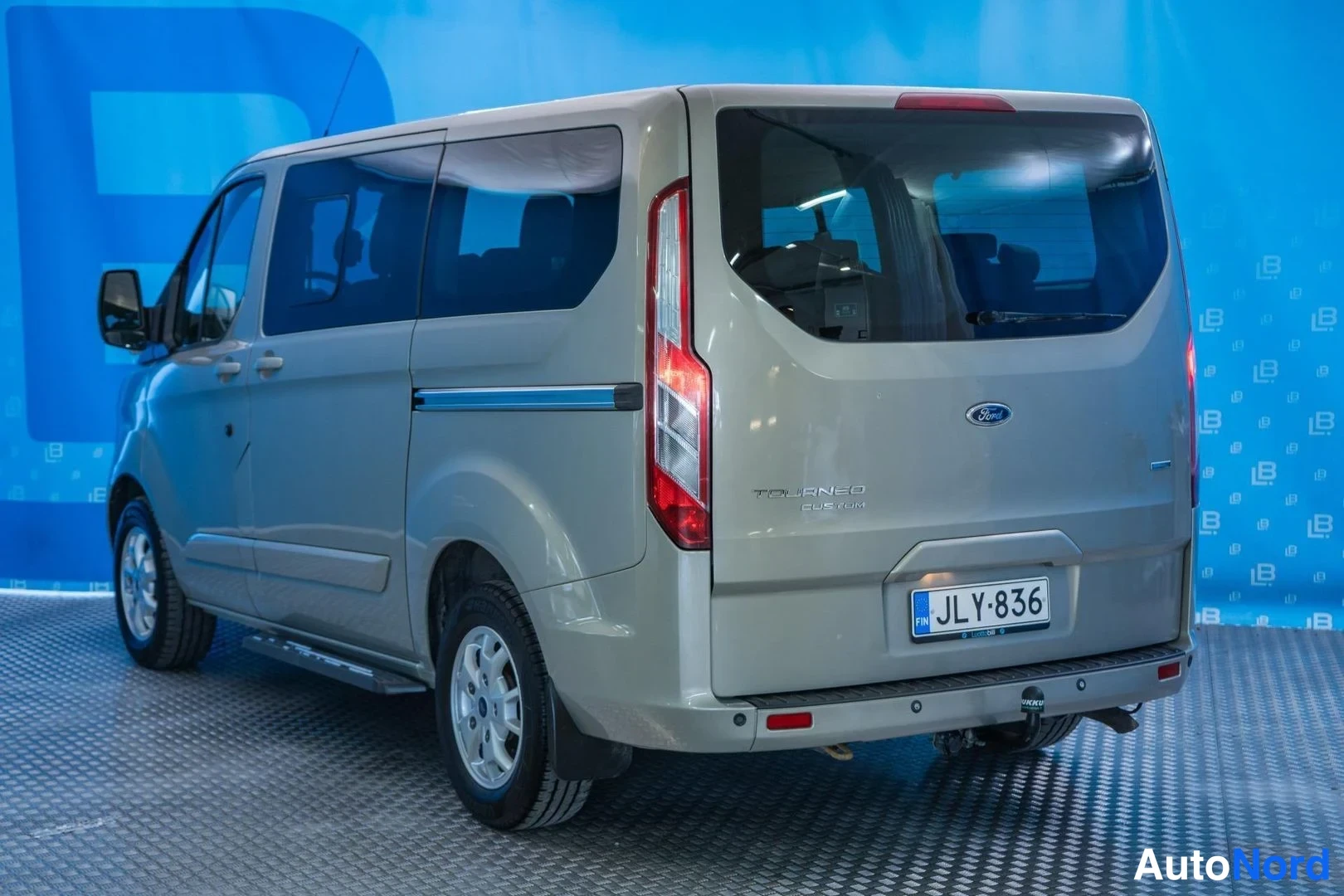 Grey Ford Tourneo Custom 2014, rear three-quarter, photo 4