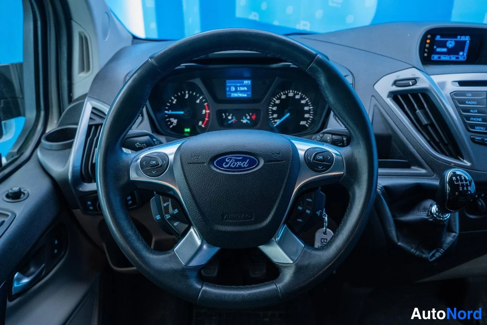 Grey Ford Tourneo Custom 2014, detail, photo 11