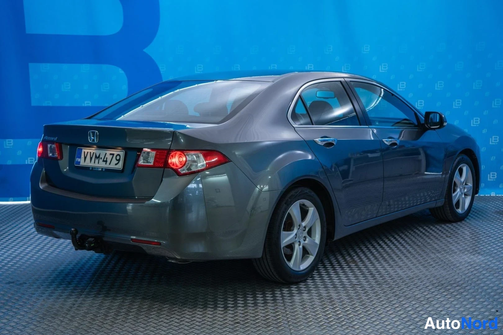 Grey Honda Accord 2011, rear three-quarter, photo 4