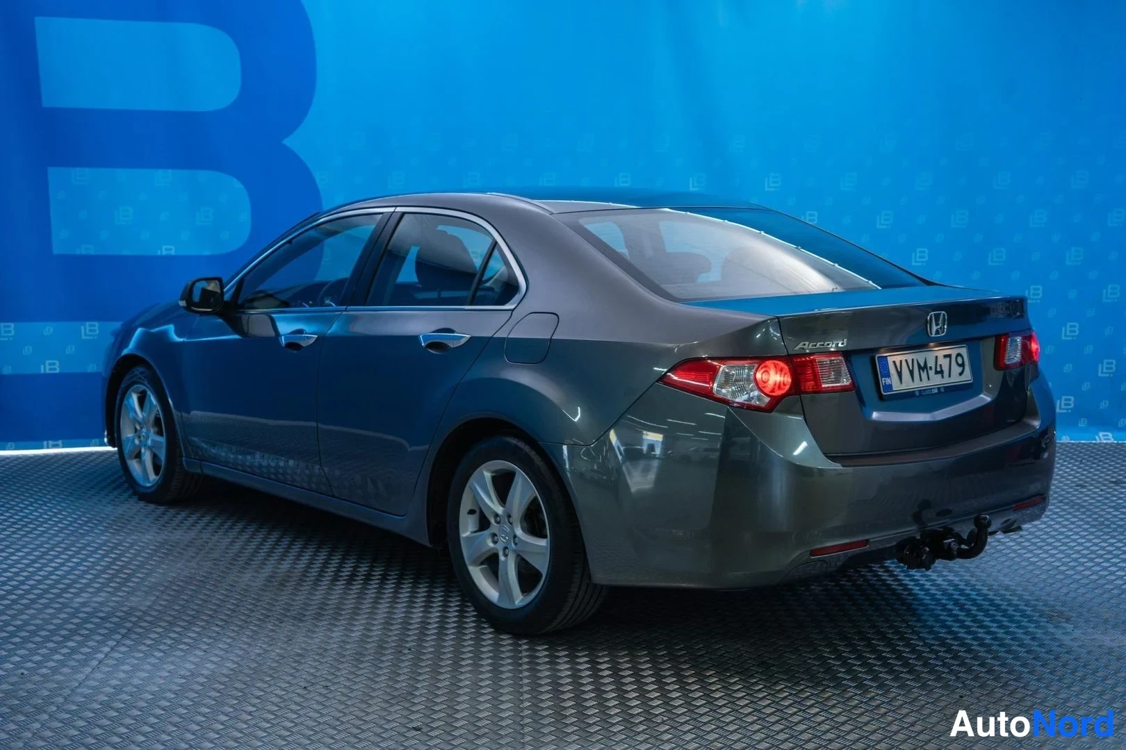 Grey Honda Accord 2011, rear three-quarter, photo 5