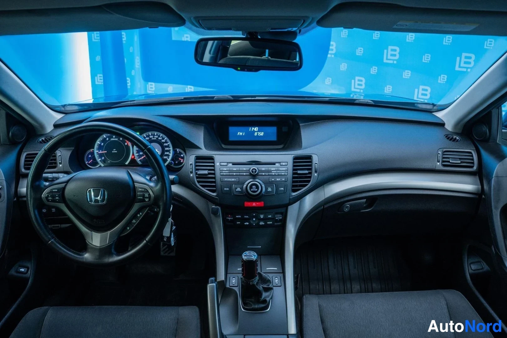 Grey Honda Accord 2011, cockpit, photo 8