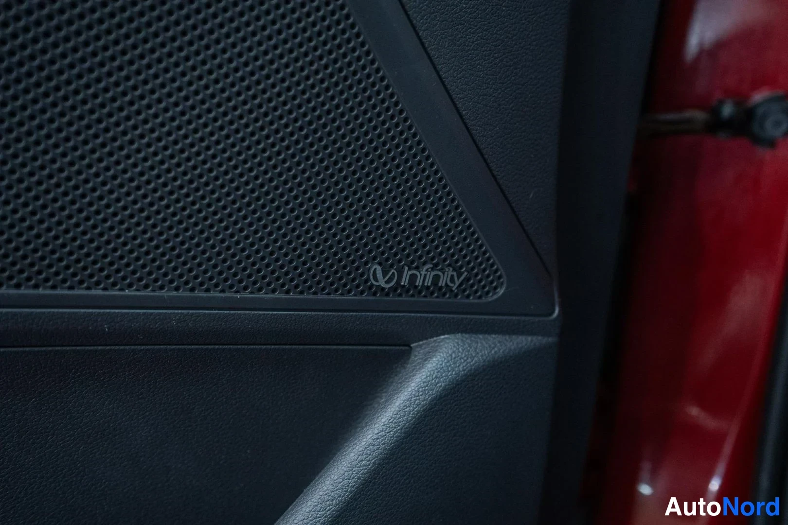 Red Hyundai Ioniq 2018, detail, photo 22
