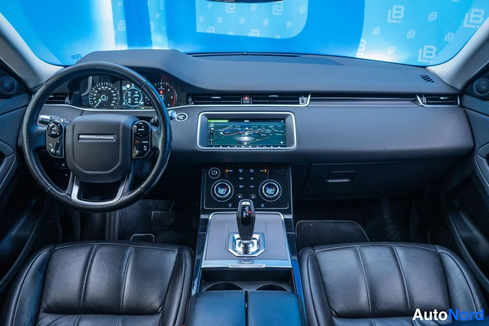 Beige Land Rover Range Rover Evoque 2020, cockpit, photo 8