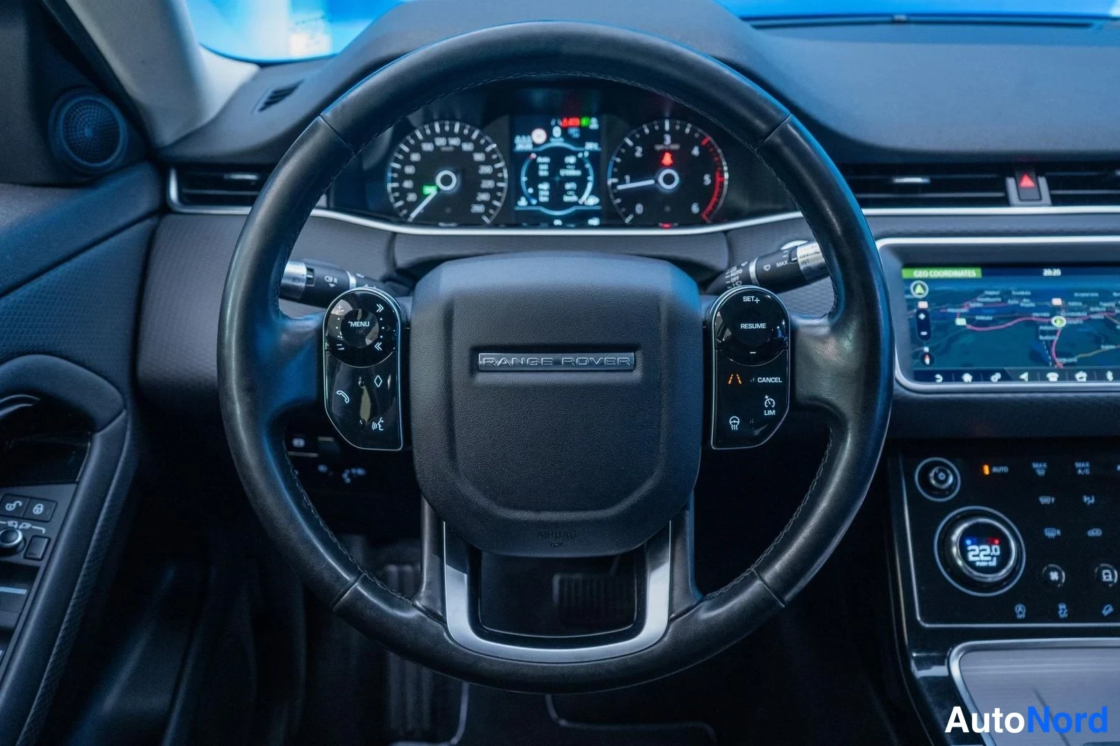 Beige Land Rover Range Rover Evoque 2020, detail, photo 11