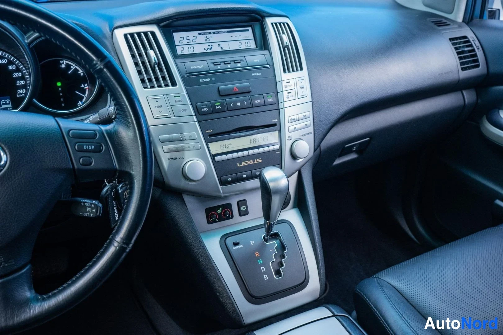 Grey Lexus RX 400h 2007, cockpit, photo 9