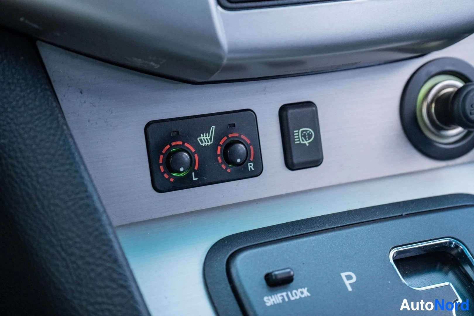 Grey Lexus RX 400h 2007, detail, photo 14
