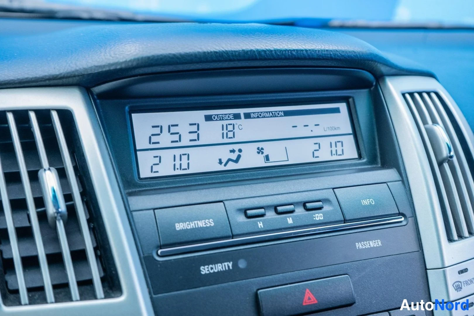 Grey Lexus RX 400h 2007, detail, photo 17
