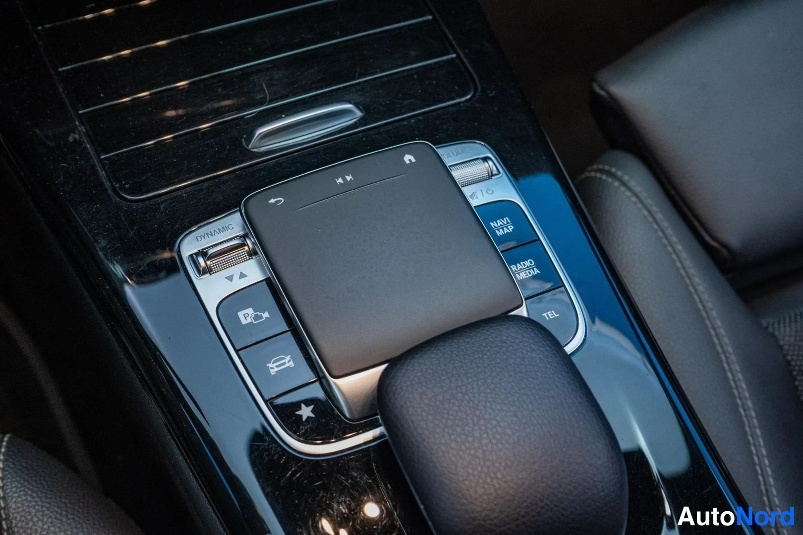 Grey Mercedes-Benz A 250 e 2020, detail, photo 14