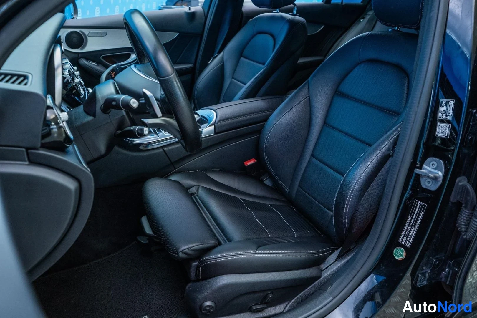 Black Mercedes-Benz C 350 e 2018, front seats, photo 10