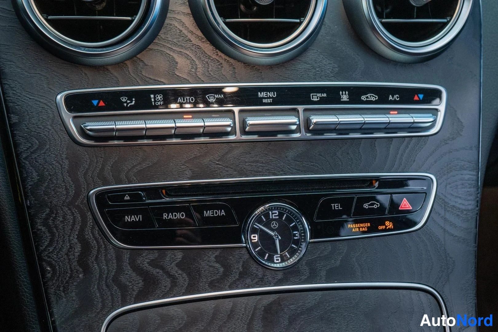 Grey Mercedes-Benz C 350 e 2016, detail, photo 14