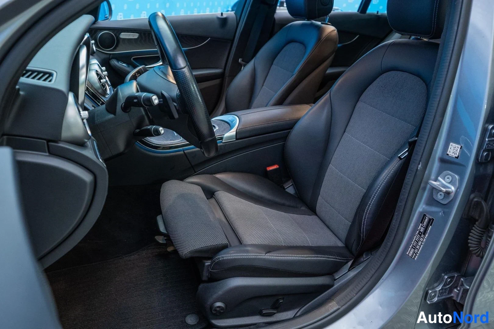 Grey Mercedes-Benz C 350 e 2016, front seats, photo 10