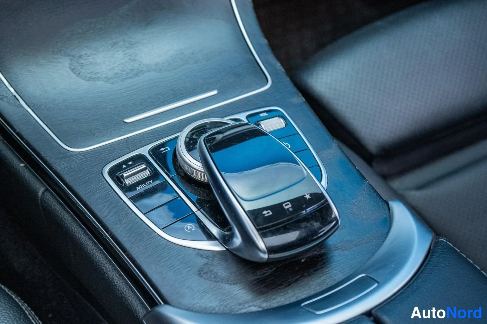 Silver Mercedes-Benz C 220 BlueTEC 2015, detail, photo 13