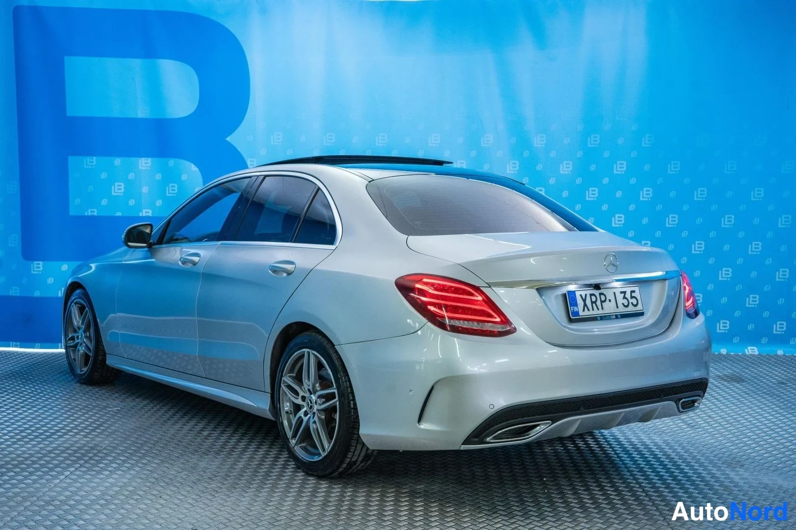 Silver Mercedes-Benz C 220 BlueTEC 2015, rear three-quarter, photo 5