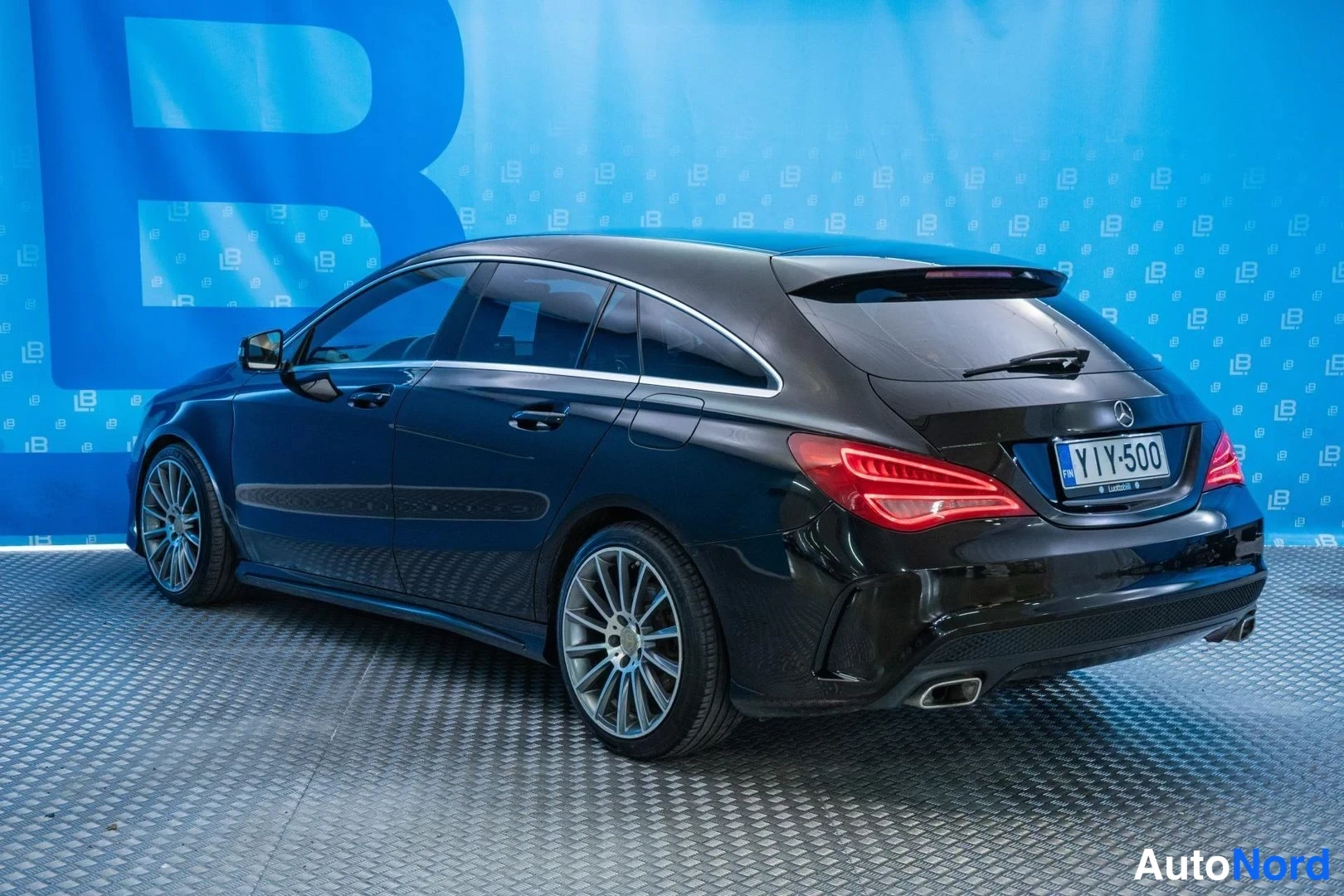 Black Mercedes-Benz CLA 220 CDI 4MATIC 2016, rear three-quarter, photo 5