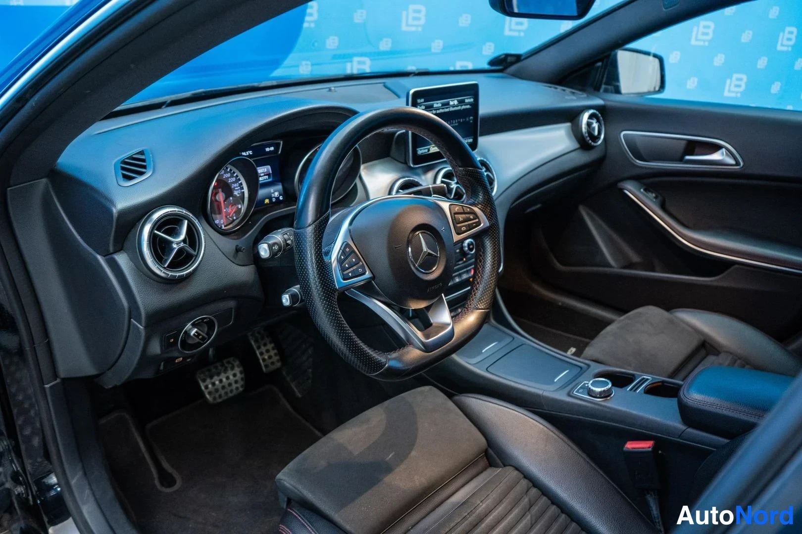 Black Mercedes-Benz CLA 220 CDI 4MATIC 2016, cockpit, photo 7