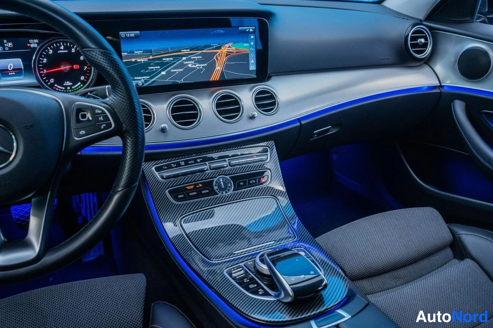 Grey Mercedes-Benz E 350 e 2017, cockpit, photo 8