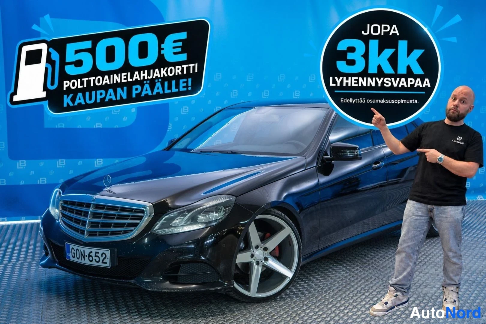 Black Mercedes-Benz E 200 CDI 2014, front three-quarter, nose to the left, photo 2