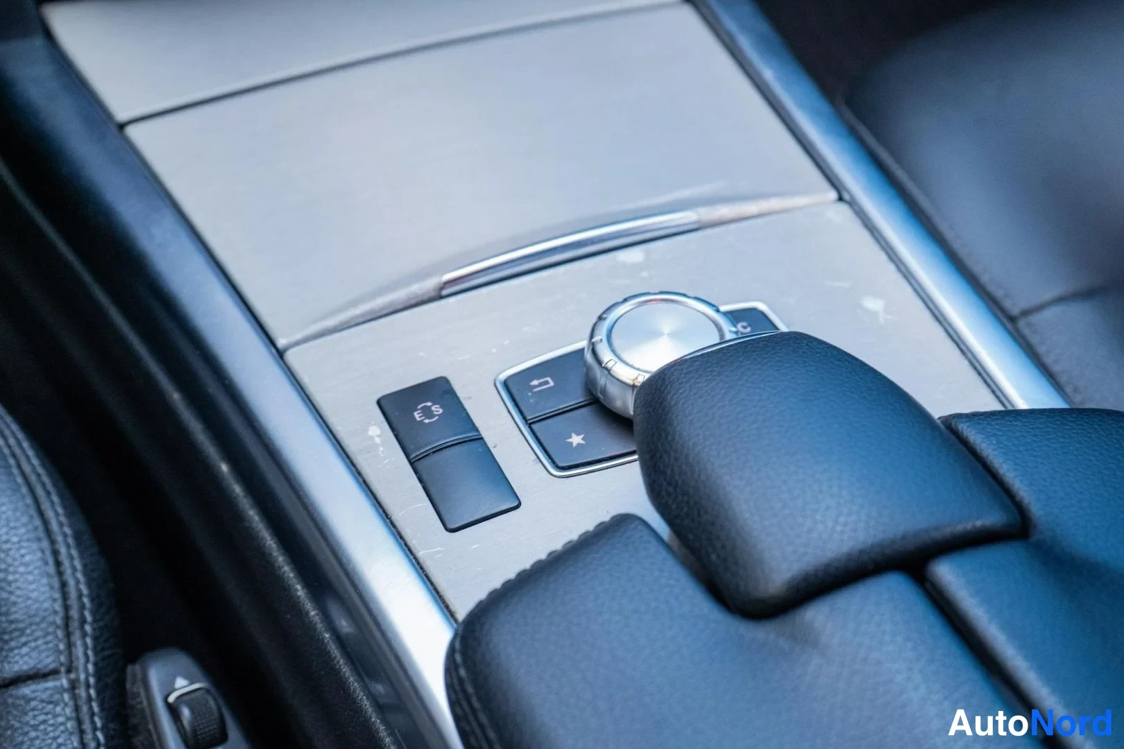 Black Mercedes-Benz E 200 CDI 2014, detail, photo 11