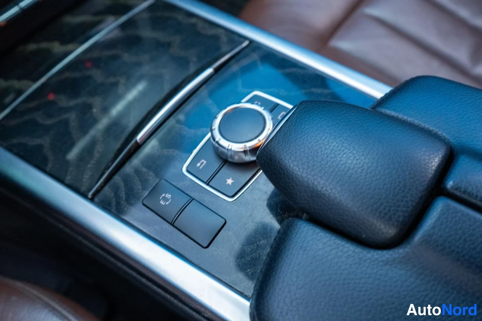 Black Mercedes-Benz E 200 BlueTEC 2016, detail, photo 13