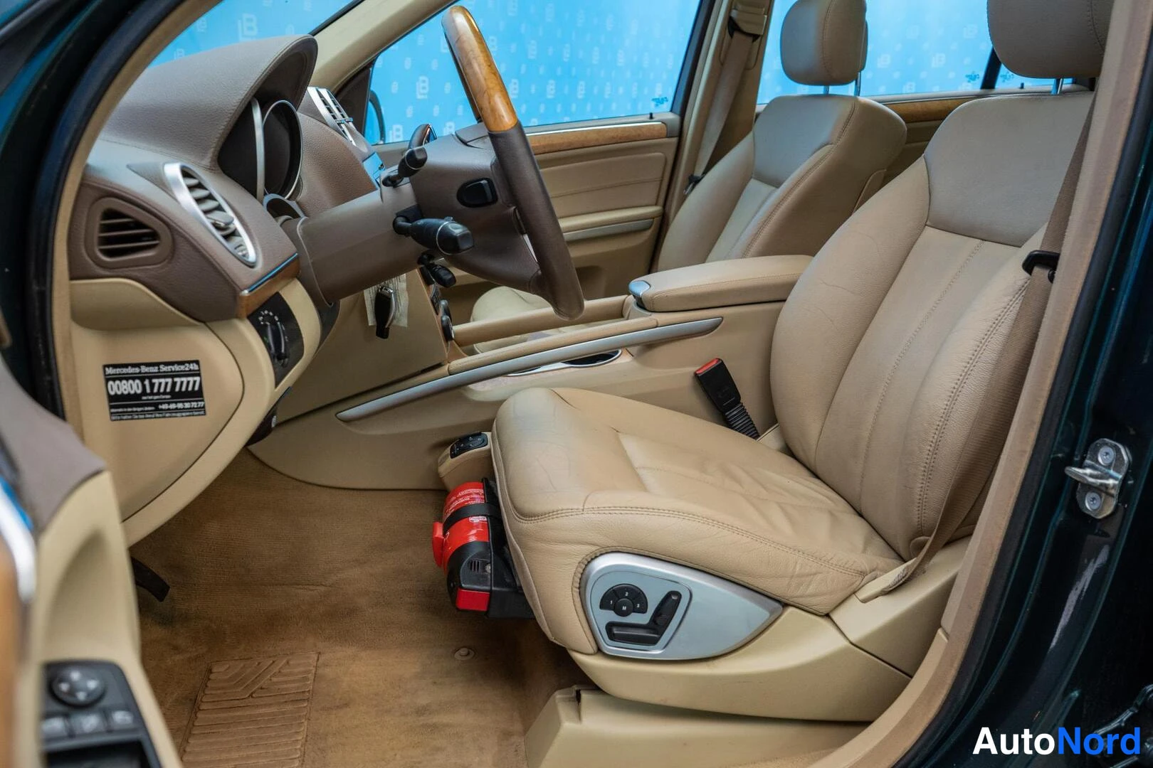 Green Mercedes-Benz GL 420 CDI 4MATIC 2008, front seats, photo 11