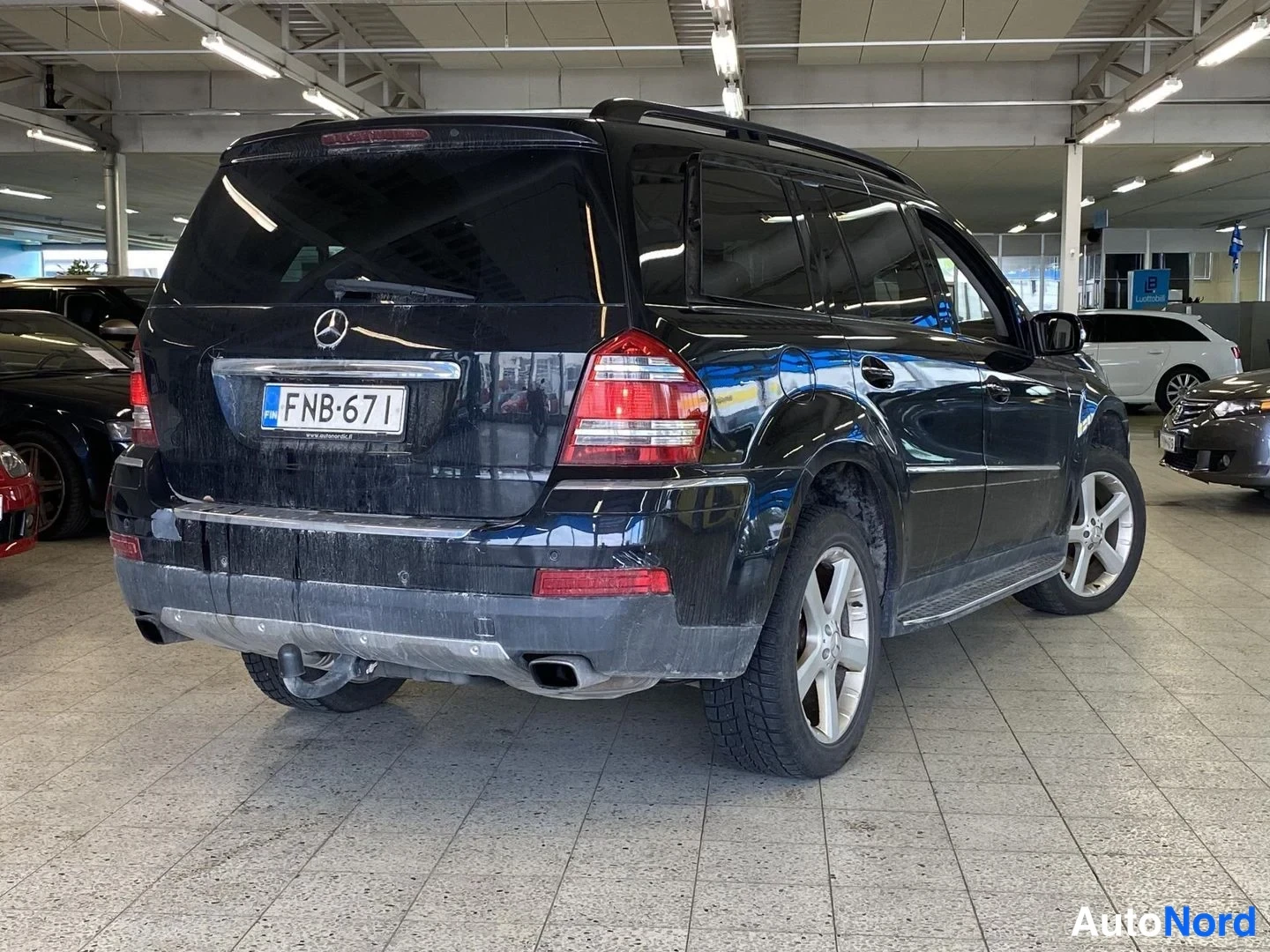 Black Mercedes-Benz GL 420 CDI 4MATIC 2007, rear three-quarter, photo 2
