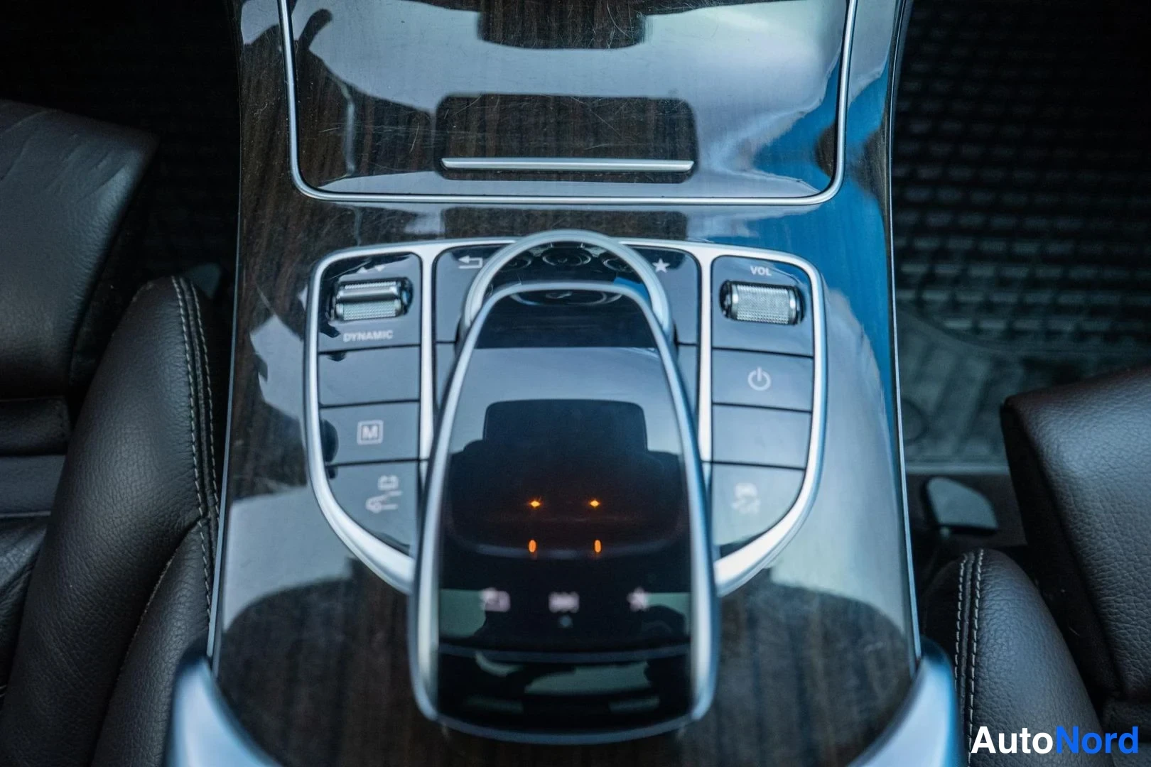 Brown Mercedes-Benz GLC 350 e 4MATIC 2017, detail, photo 15