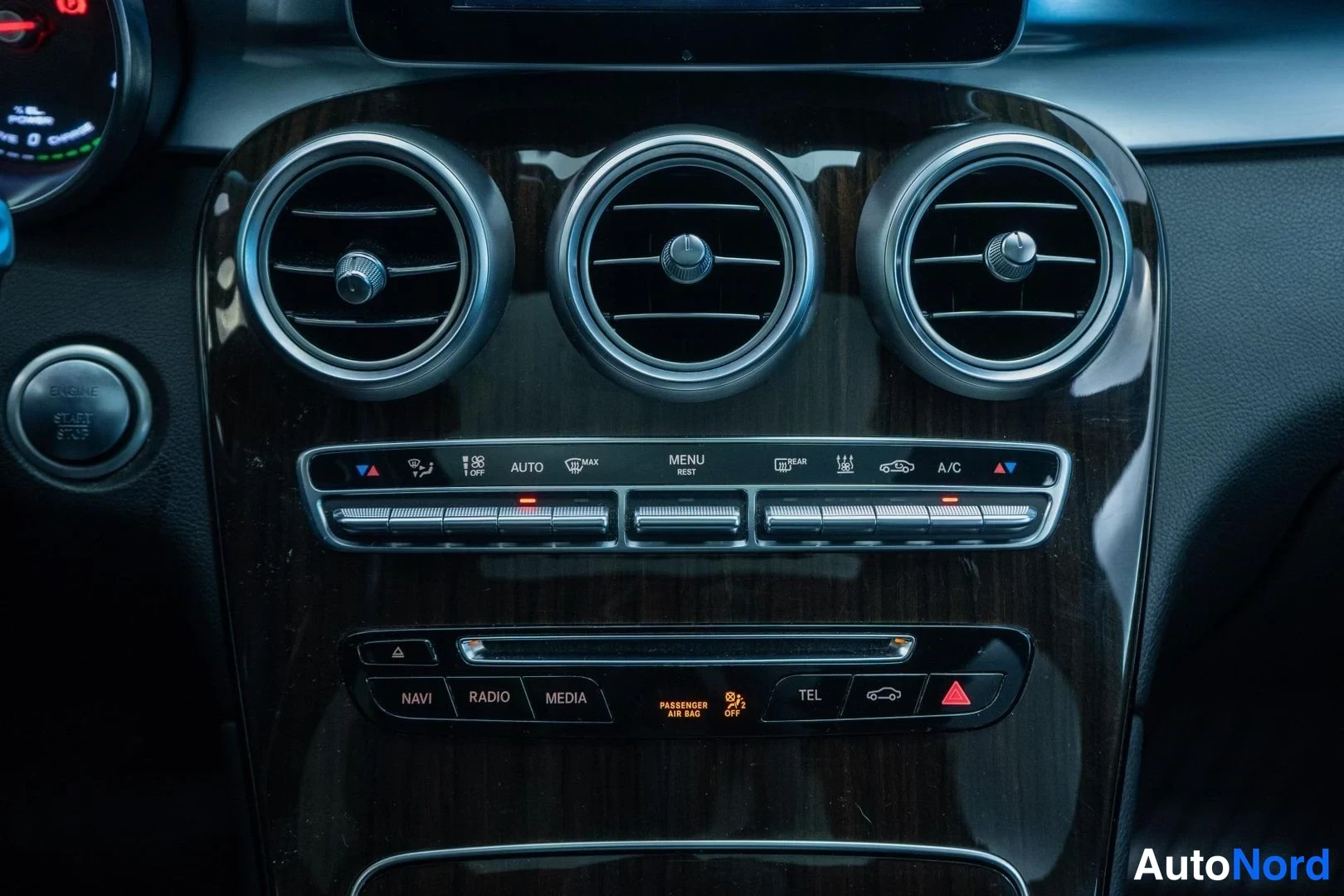 Brown Mercedes-Benz GLC 350 e 4MATIC 2017, detail, photo 16