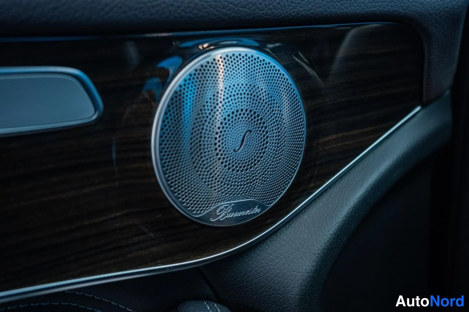 Brown Mercedes-Benz GLC 350 e 4MATIC 2017, detail, photo 20