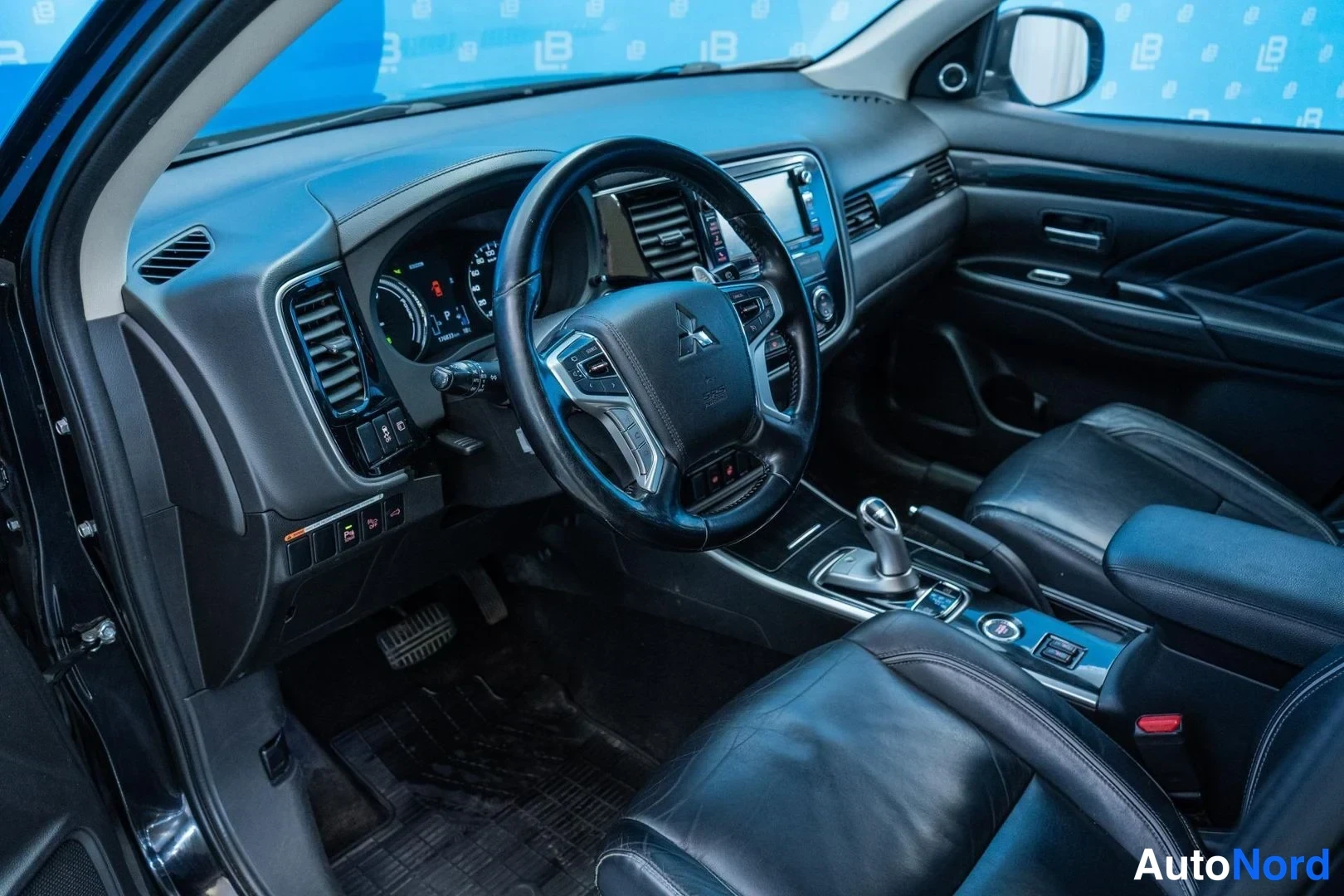 Black Mitsubishi Outlander PHEV 2016, cockpit, photo 7