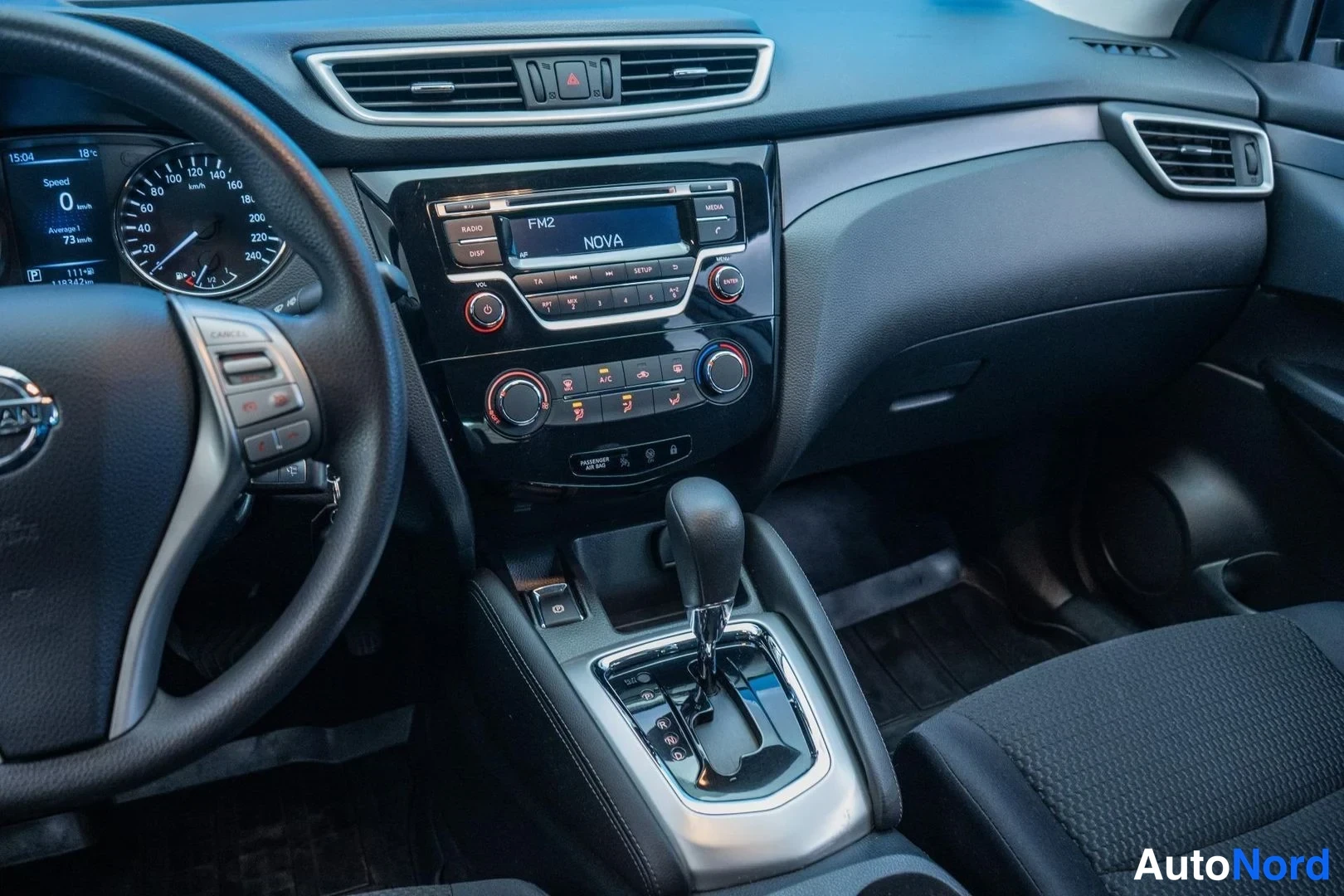 Beige Nissan Qashqai 2016, cockpit, photo 10