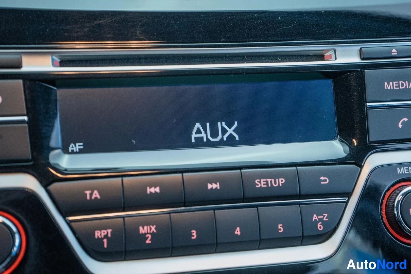 Beige Nissan Qashqai 2016, detail, photo 18