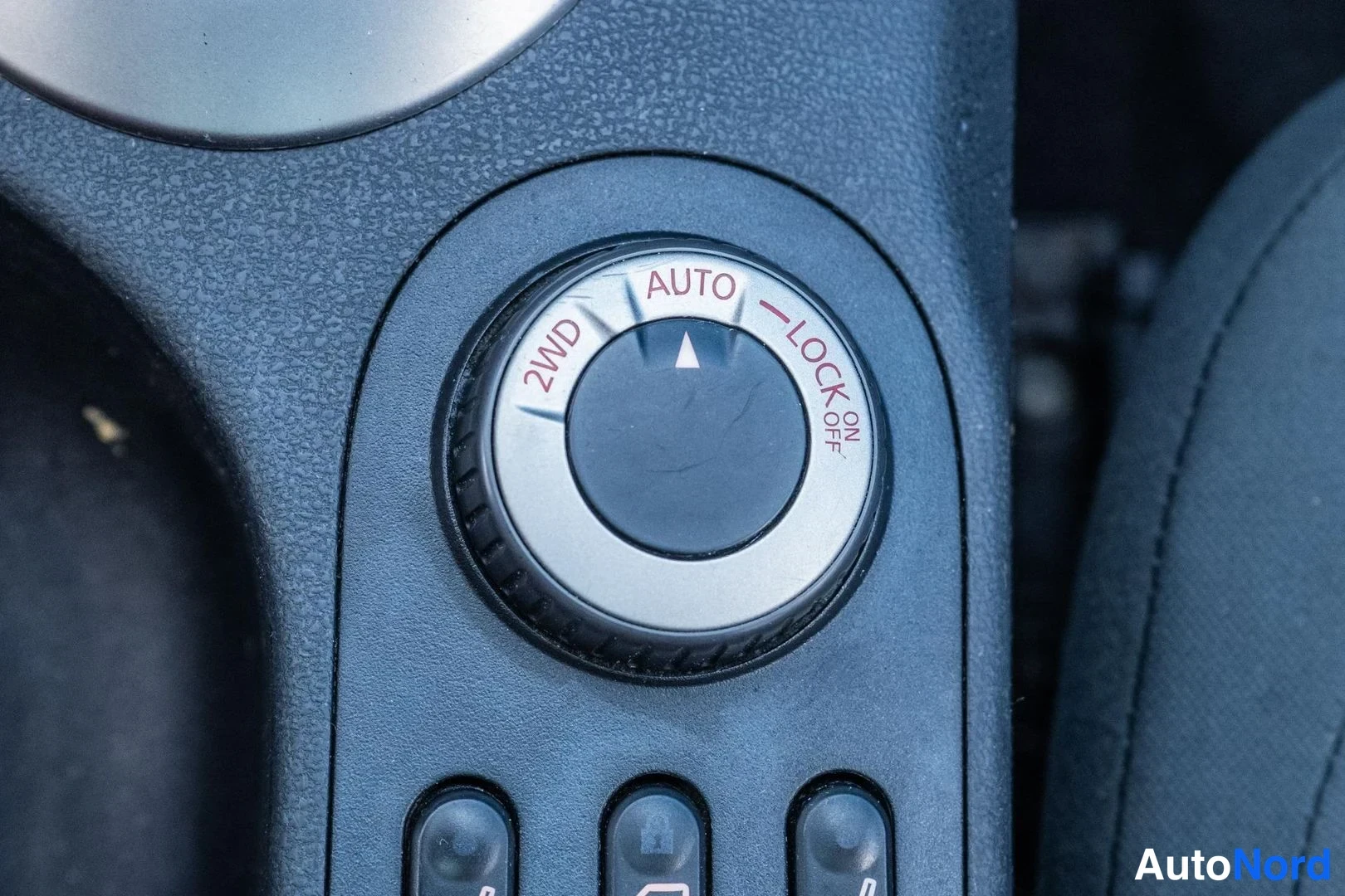 Black Nissan Qashqai+2 2009, detail, photo 16