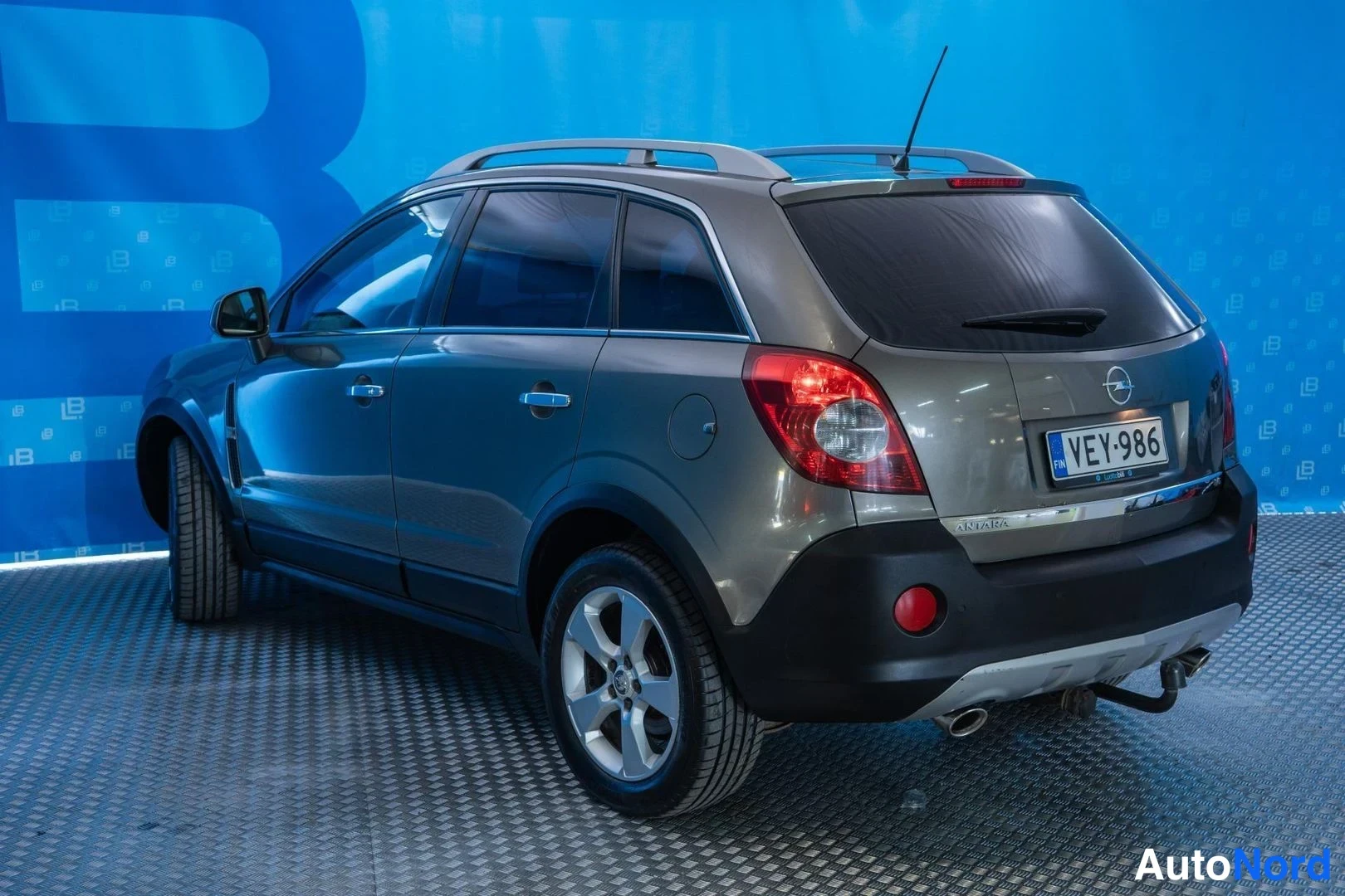 Brown Opel Antara 2007, rear three-quarter, photo 5