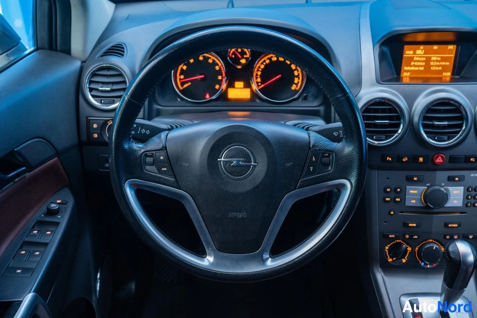 Brown Opel Antara 2007, cockpit, photo 8