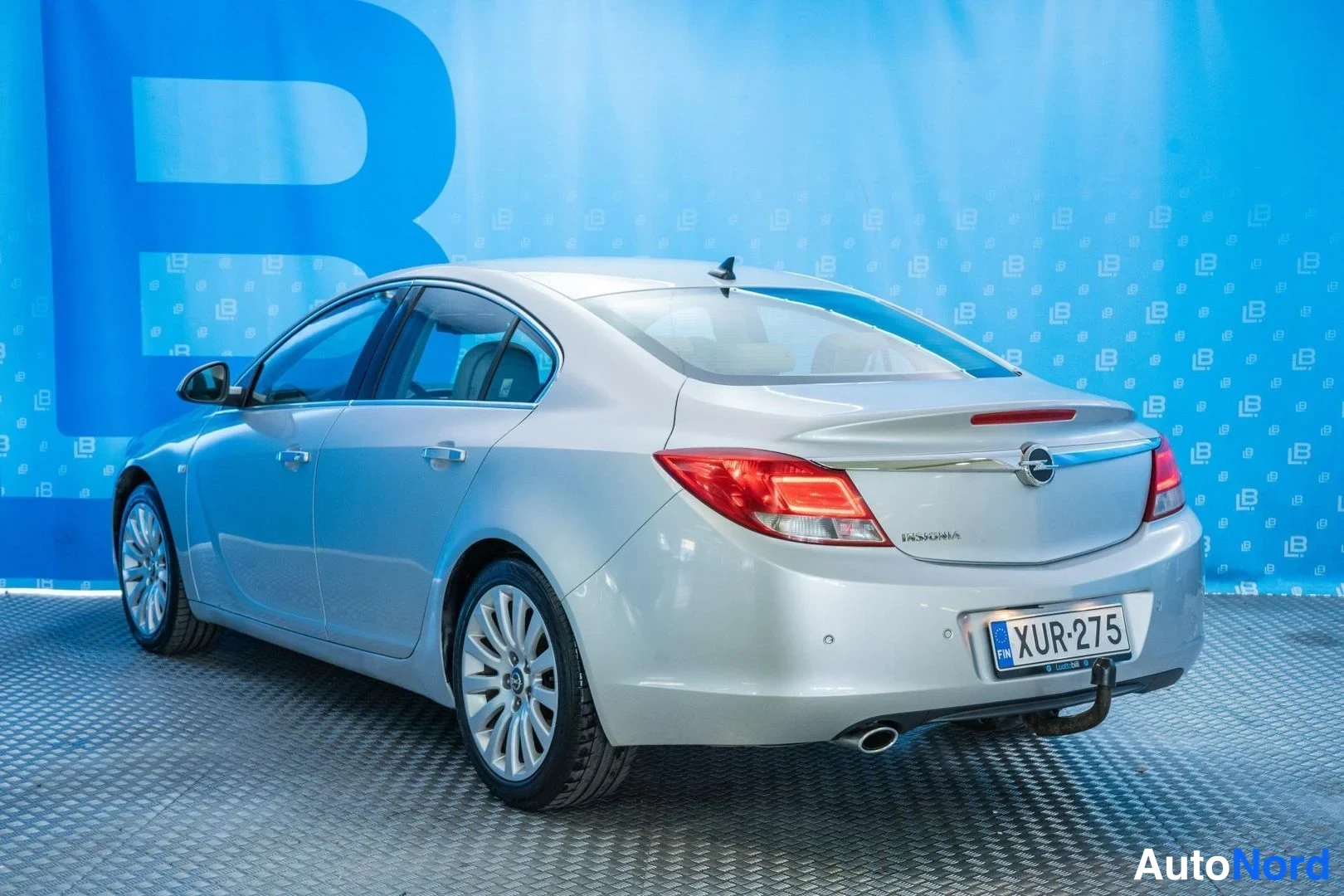 Silver Opel Insignia 2009, rear three-quarter, photo 6