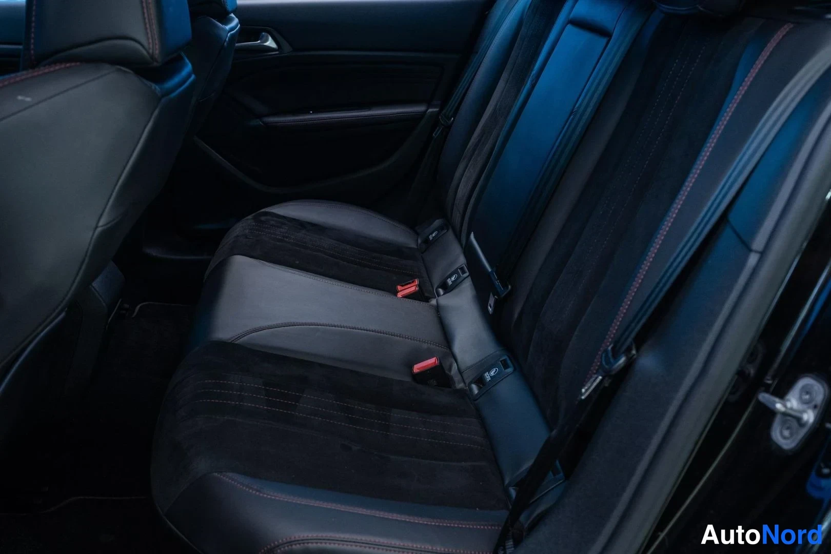 Black Peugeot 308 2016, rear seats, photo 11