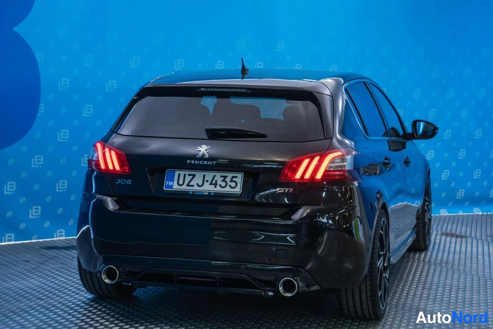 Black Peugeot 308 2016, rear three-quarter, photo 5