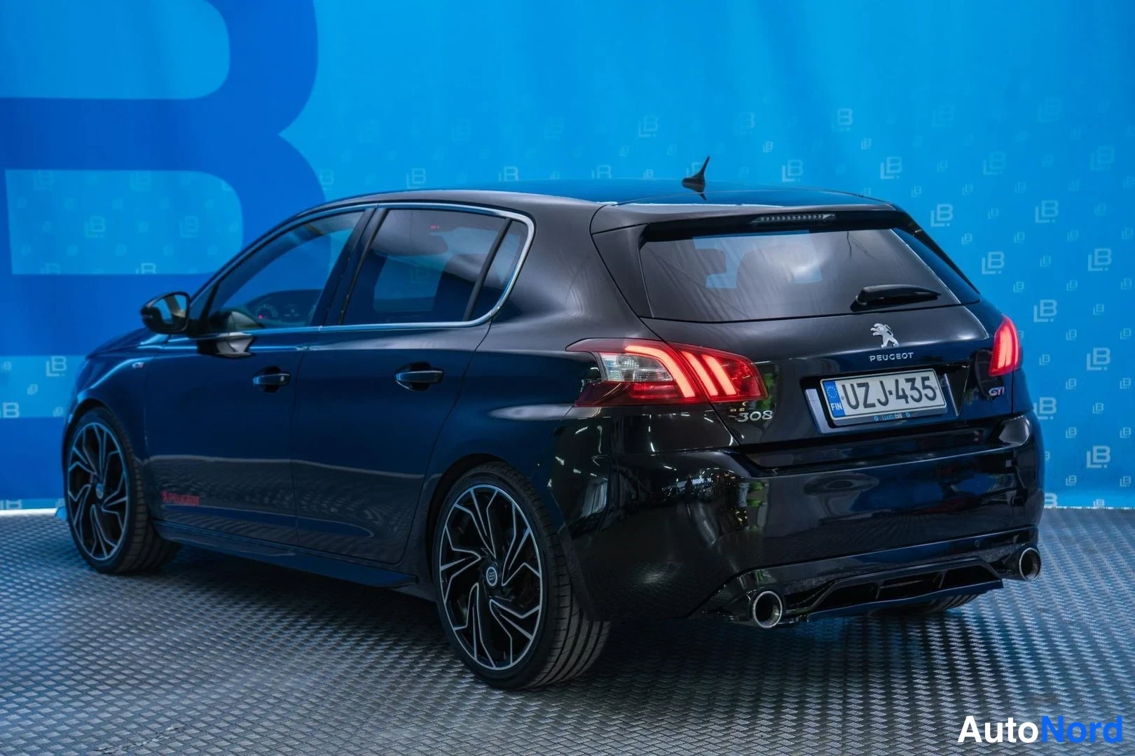 Black Peugeot 308 2016, rear three-quarter, photo 6
