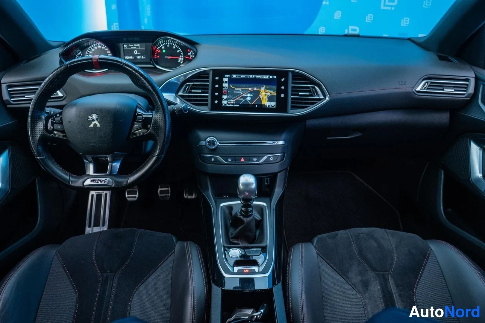 Black Peugeot 308 2016, cockpit, photo 8