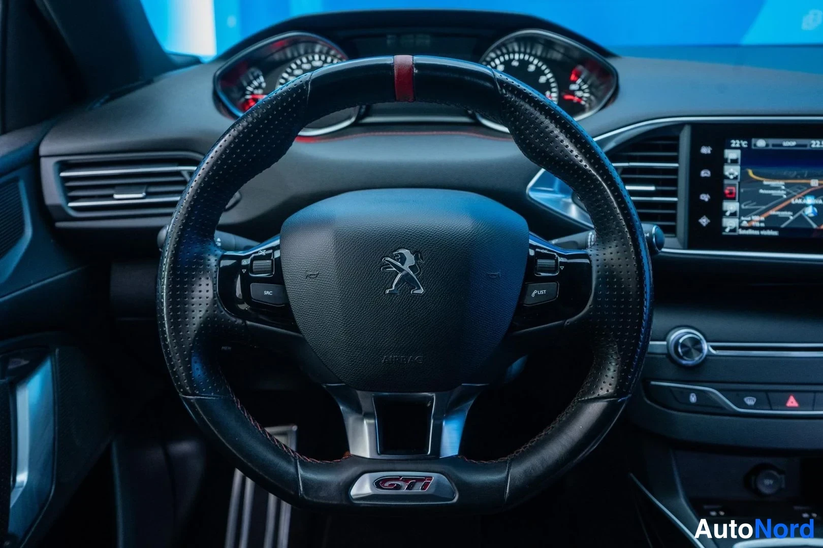 Black Peugeot 308 2016, detail, photo 12