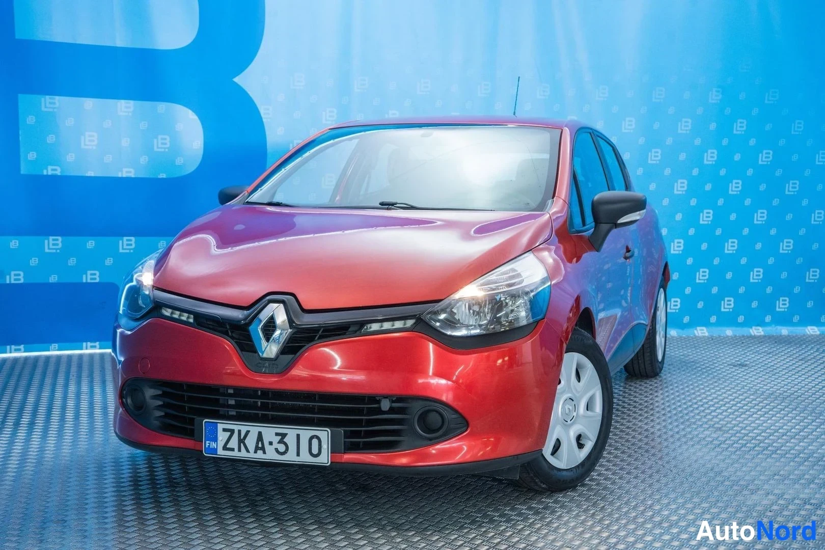 Renault Clio 16v 75 Authentique 2013
