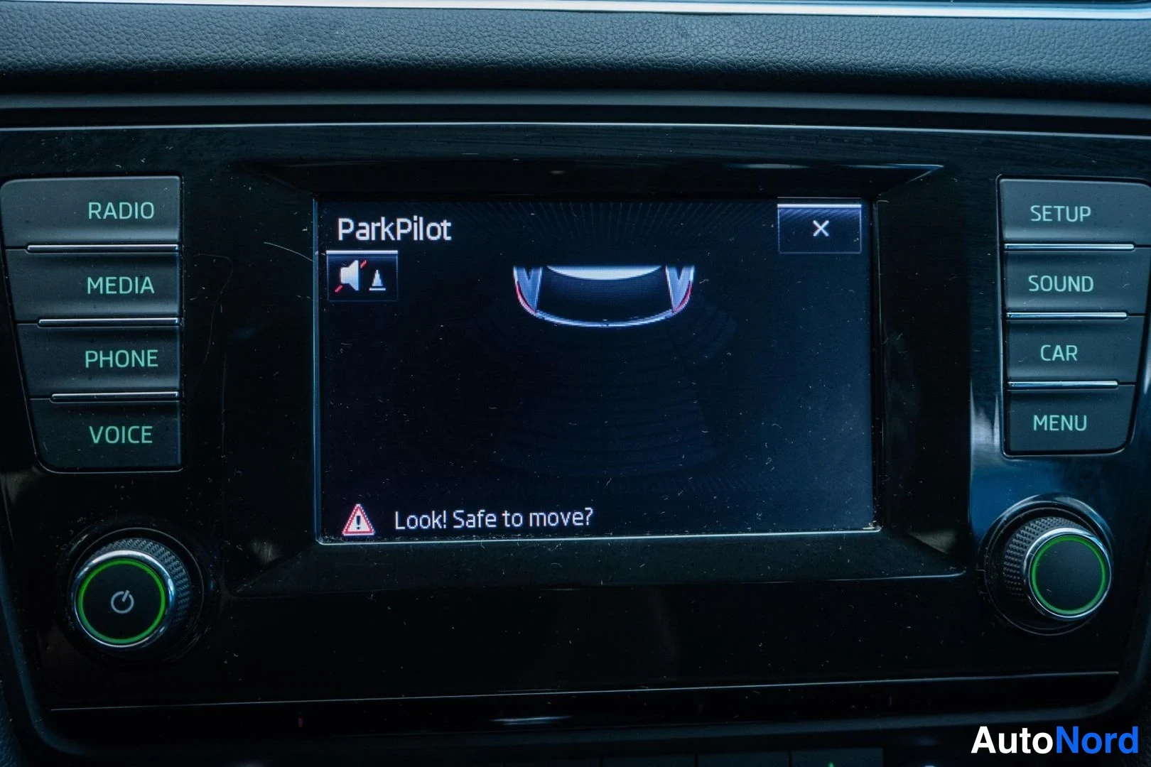 Beige Skoda Octavia 2014, detail, photo 16