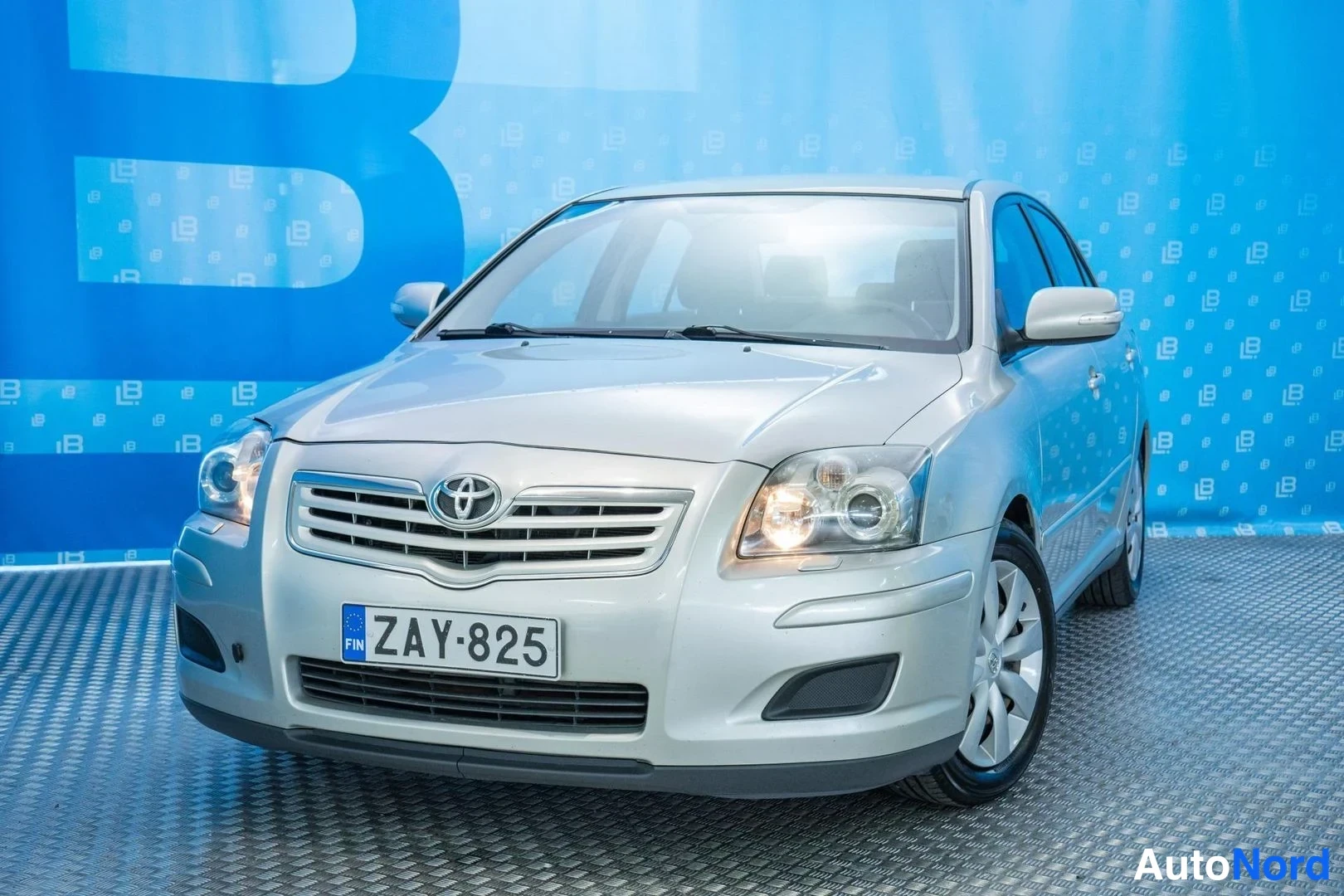 Toyota Avensis 1.6 VVT-i Linea Terra 2006
