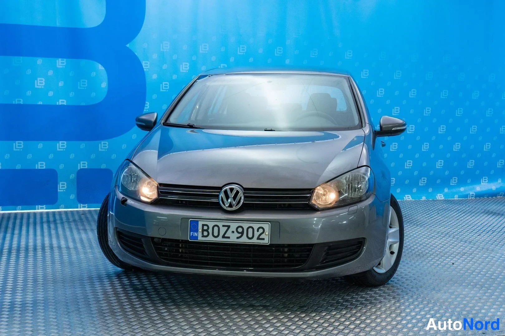 Grey Volkswagen Golf 2009, front, photo 3