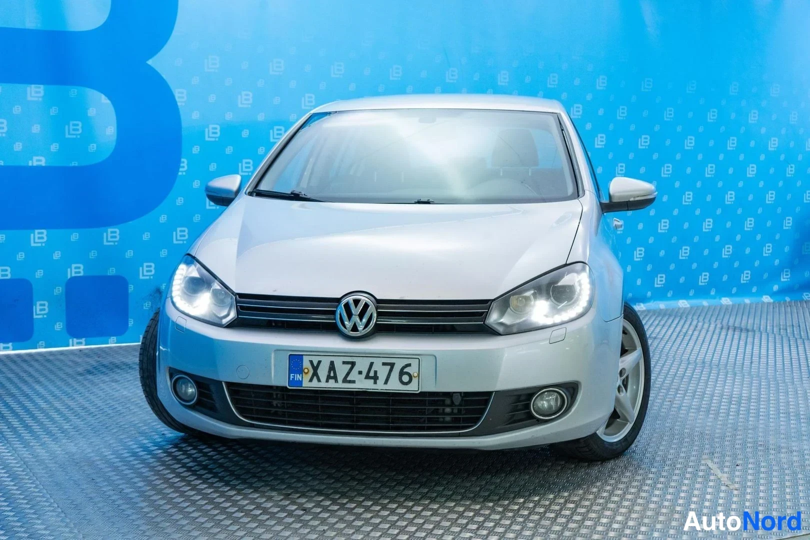 Grey Volkswagen Golf 2012, front, photo 3