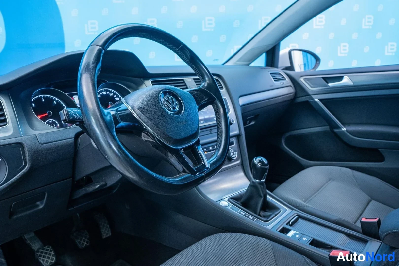White Volkswagen Golf Variant 2014, cockpit, photo 7