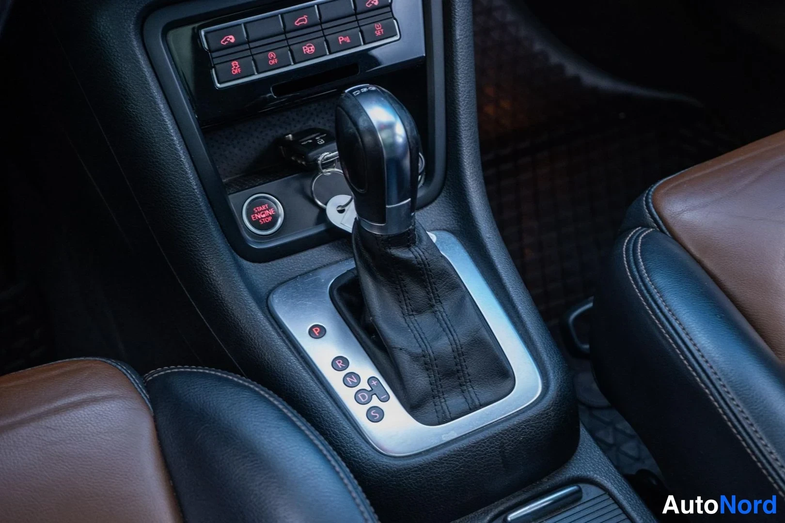 Blue Volkswagen Sharan 2011, detail, photo 15