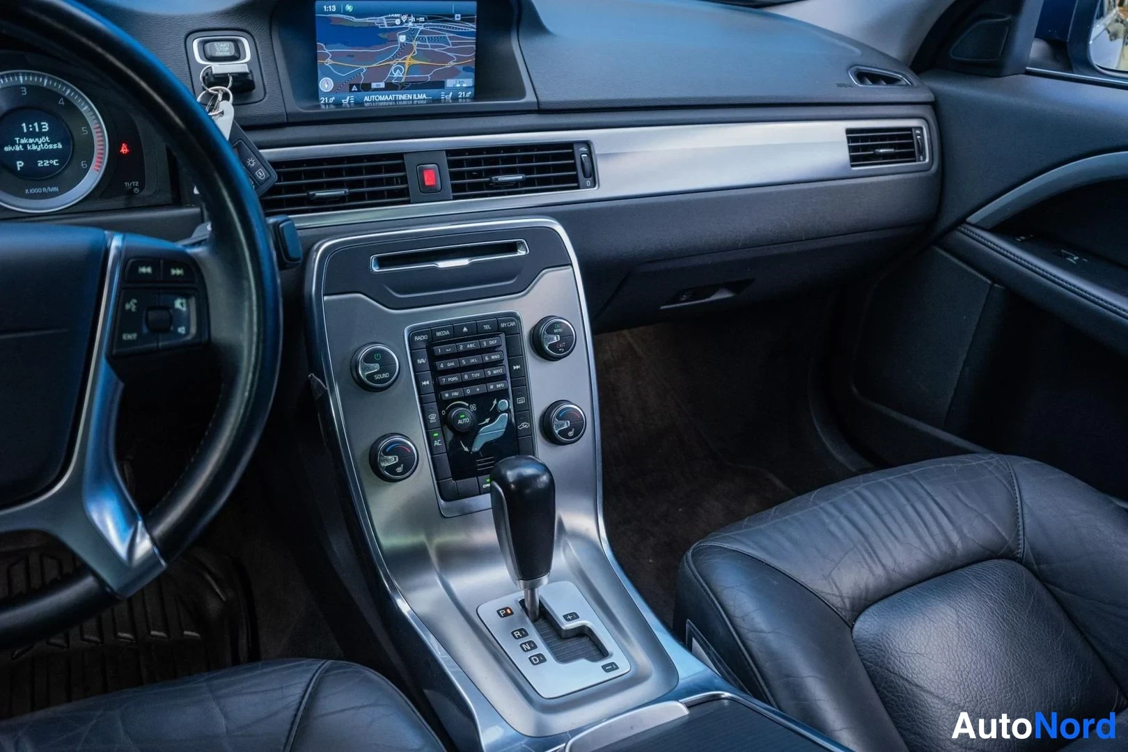 Blue Volvo S80 2012, cockpit, photo 10